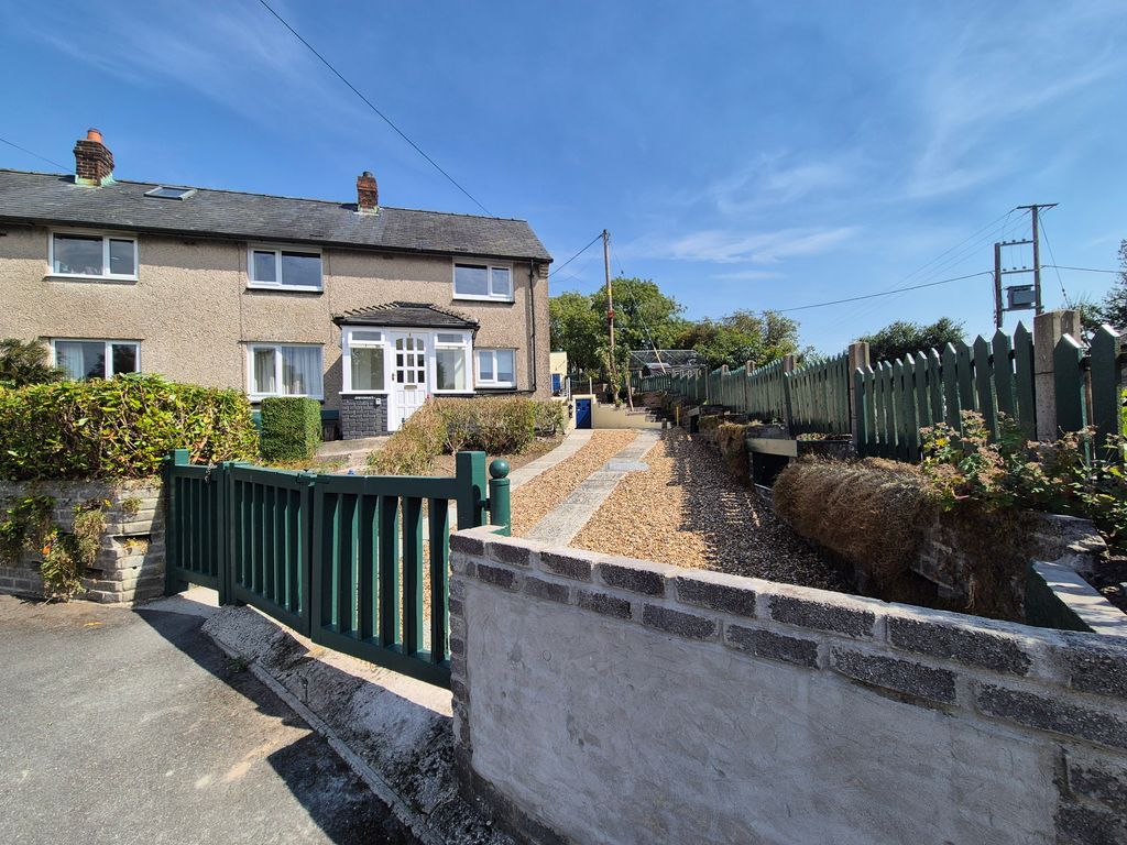 Property photo 2 of 54