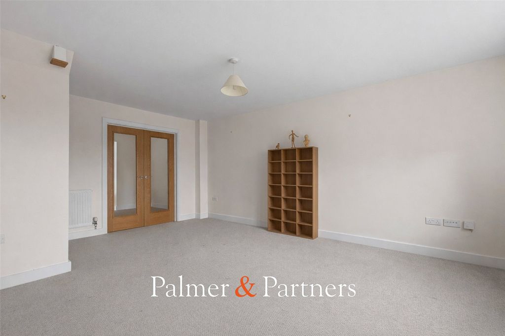 Property photo 2 of 20 Picture No. 02