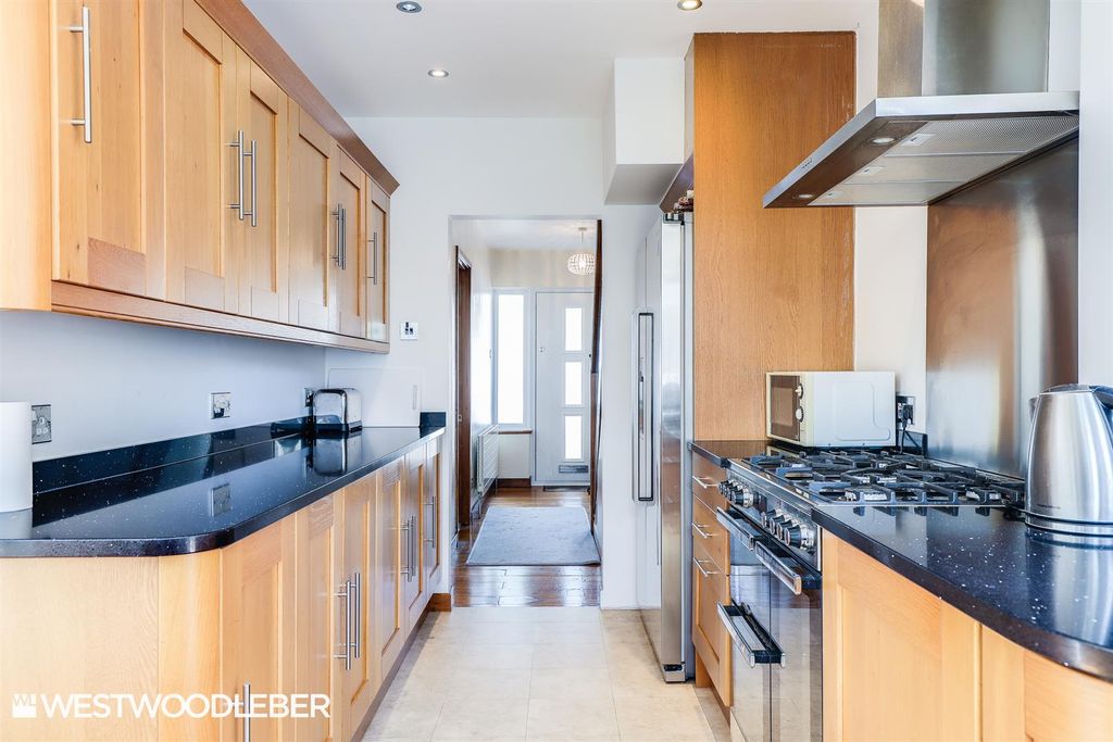 Property photo 3 of 19 Internal_7.Jpg