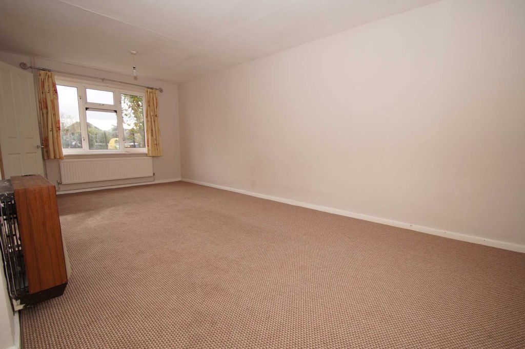 Property photo 3 of 7 Photo