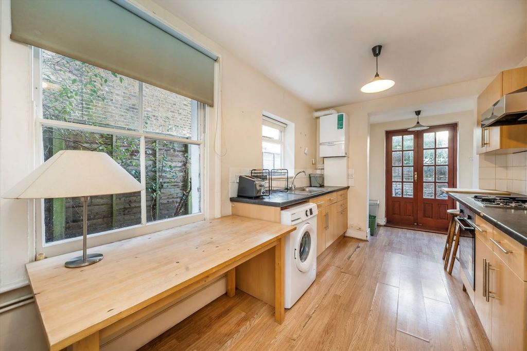 Property photo 3 of 9