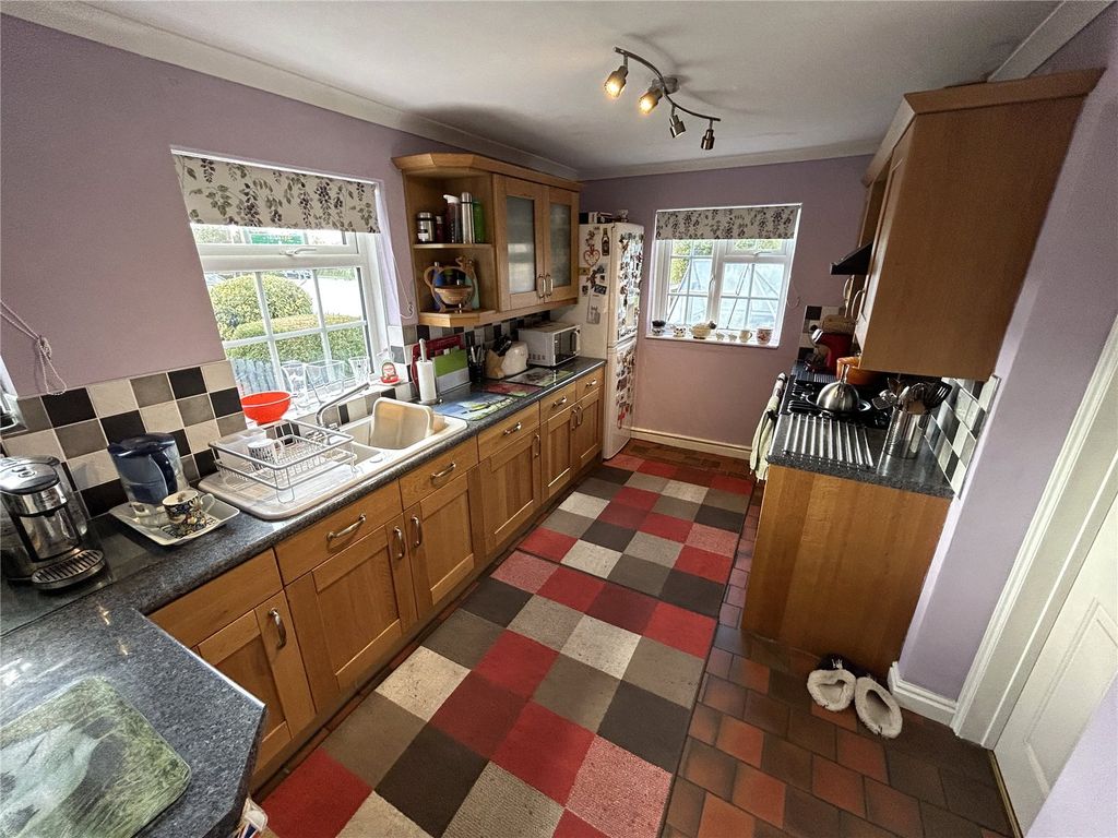 Property photo 2 of 32 Picture No. 39
