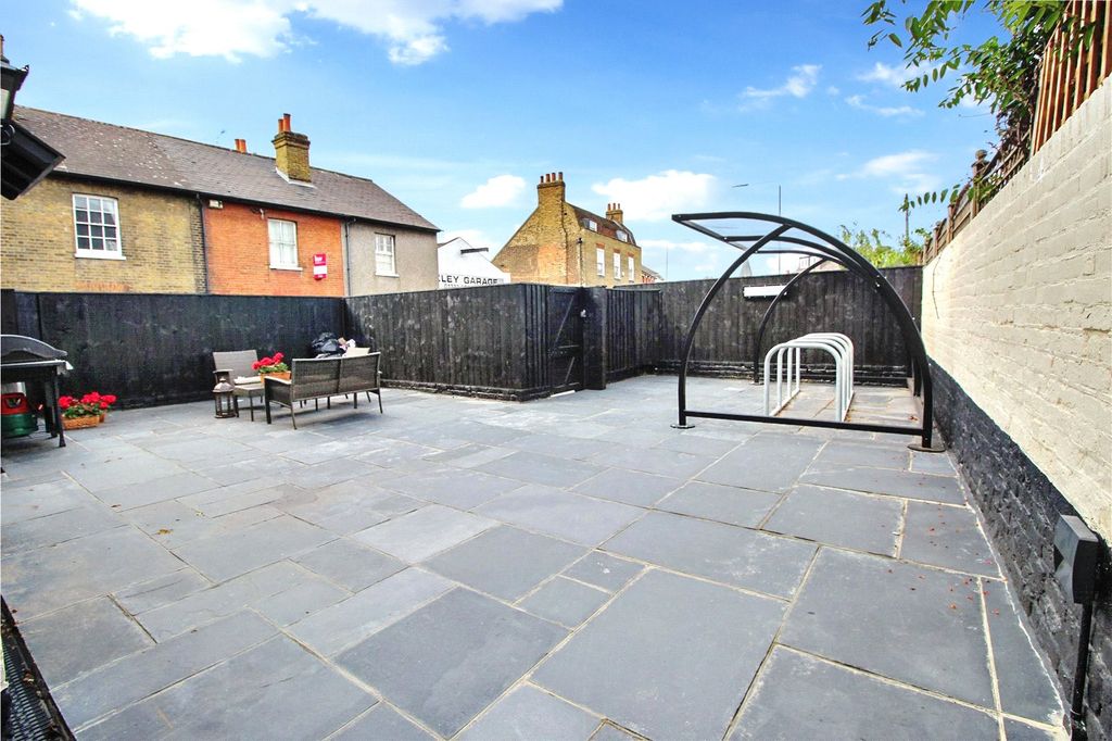 Property photo 2 of 6 Picture No. 06