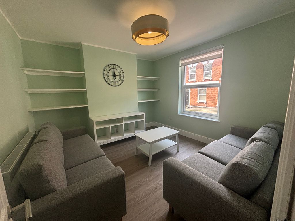 Property photo 1 of 19 Img_3589