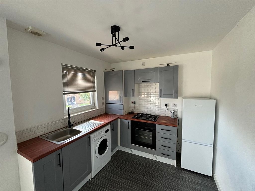 Property photo 3 of 9 2W.Jpg