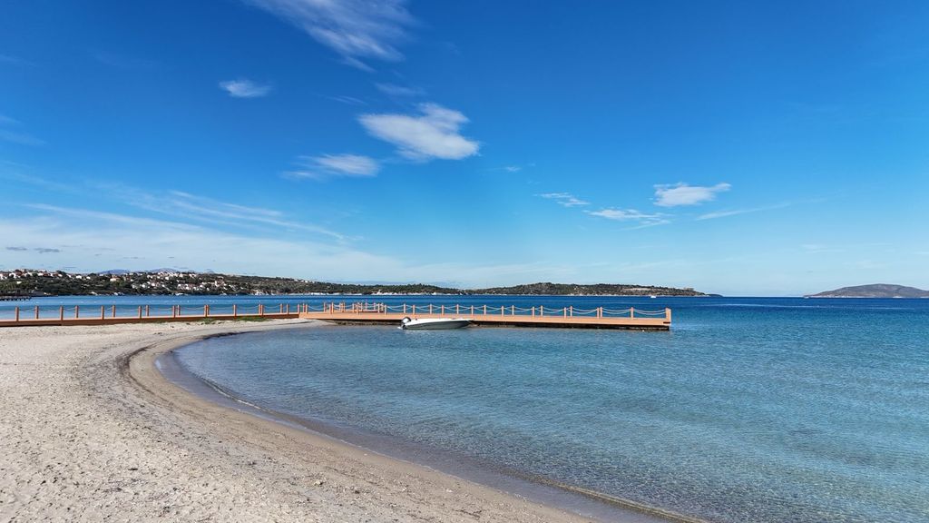 Property photo 1 of 35