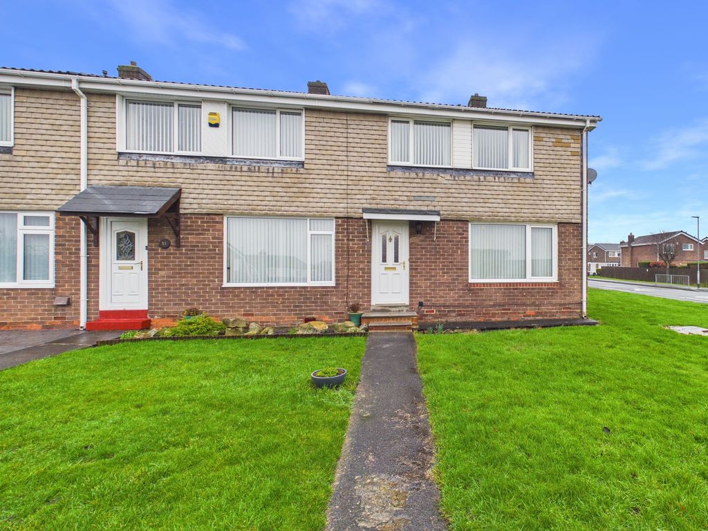 Property photo 1 of 12 External