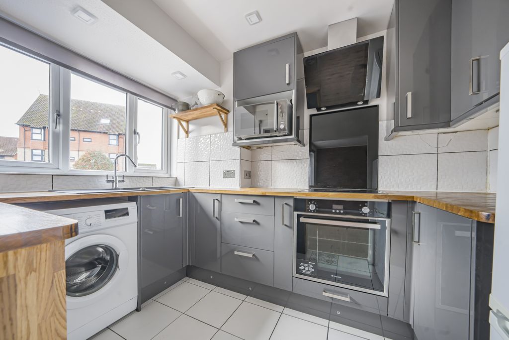 Property photo 3 of 9 Photo Dec 20 2024, 1 05 01 Pm