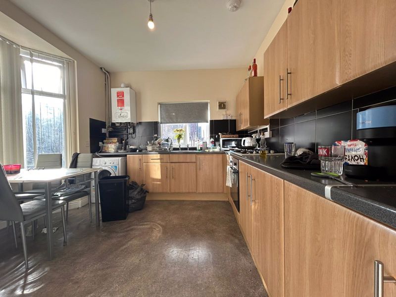 Property photo 2 of 7 Photo 17