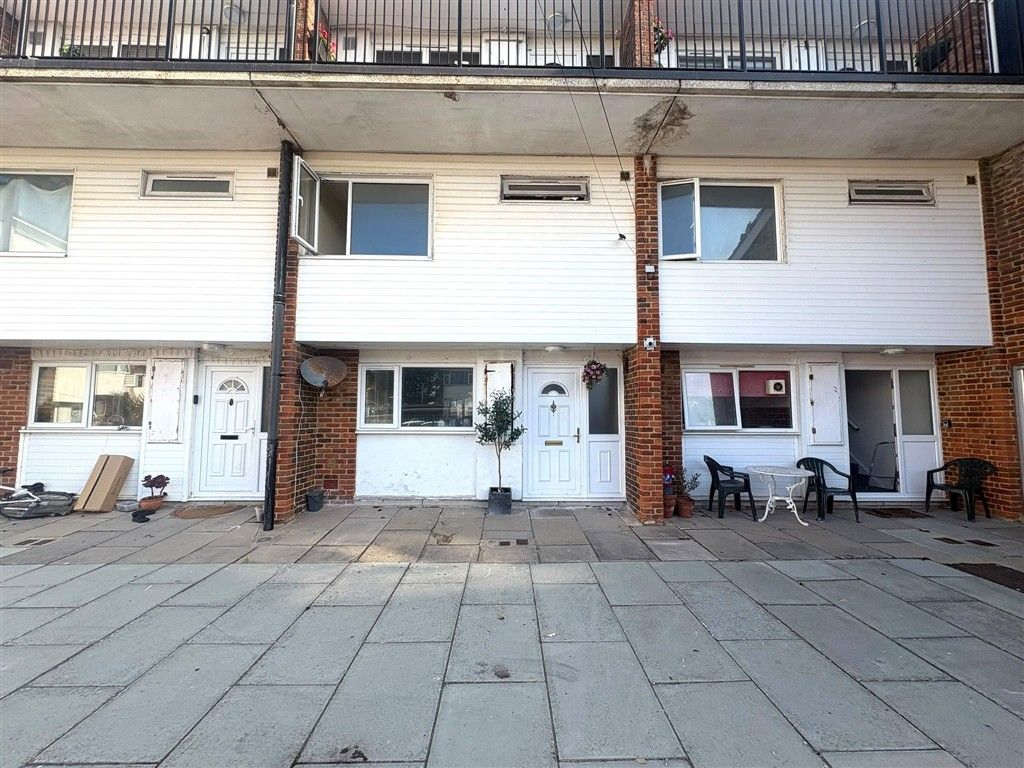 Property photo 1 of 9 Front