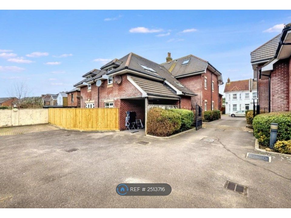 Property photo 2 of 3