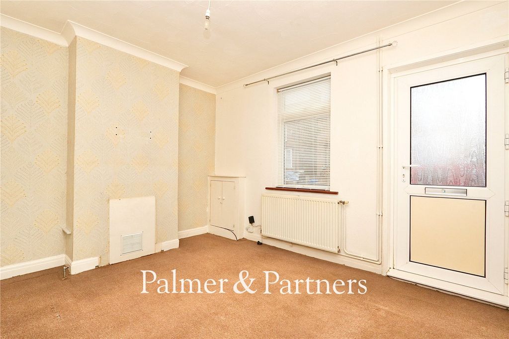 Property photo 2 of 18 Picture No. 06