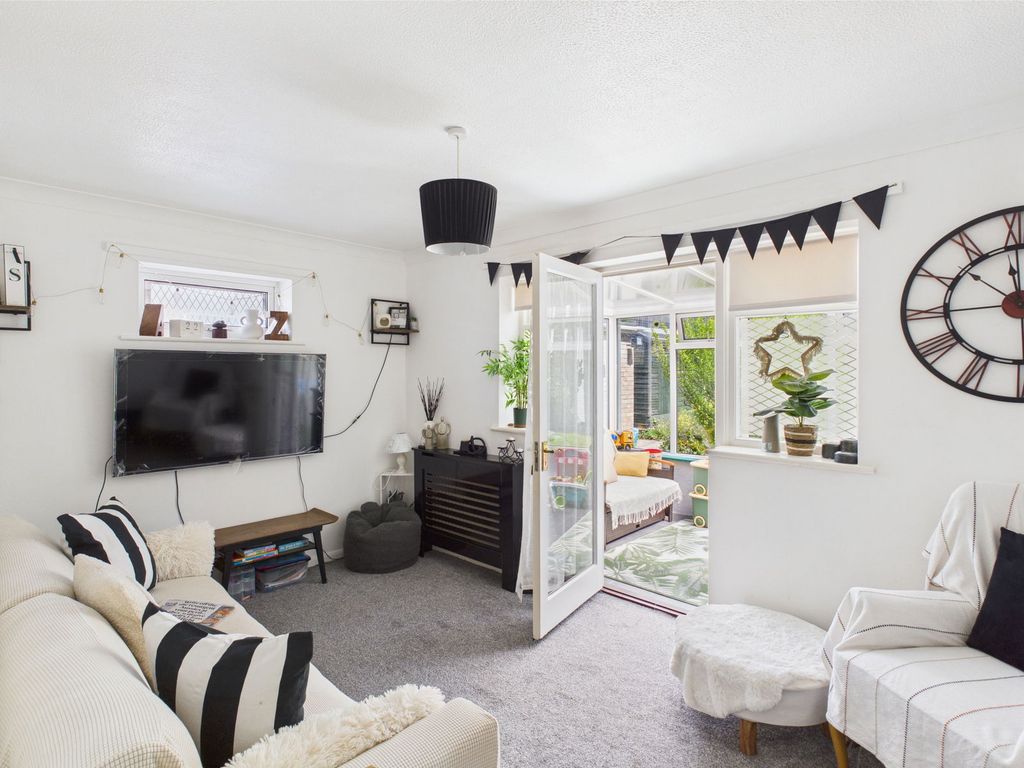 Property photo 2 of 24