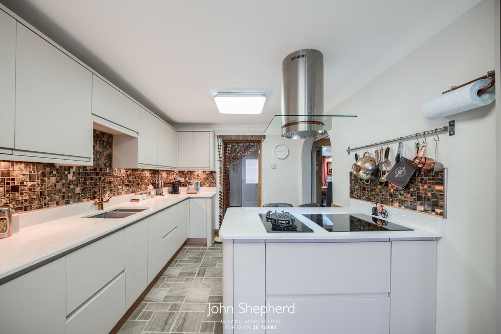 Property photo 1 of 17 Picture No. 36