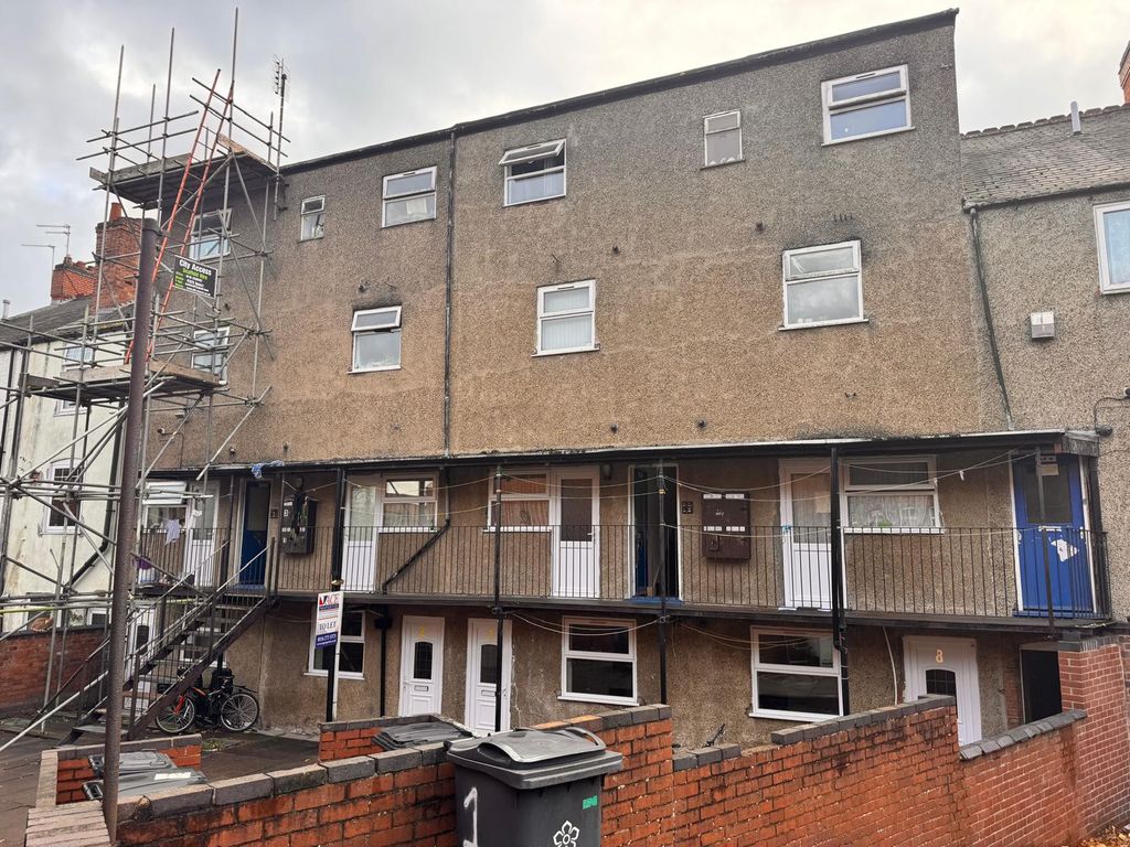 Property photo 1 of 4