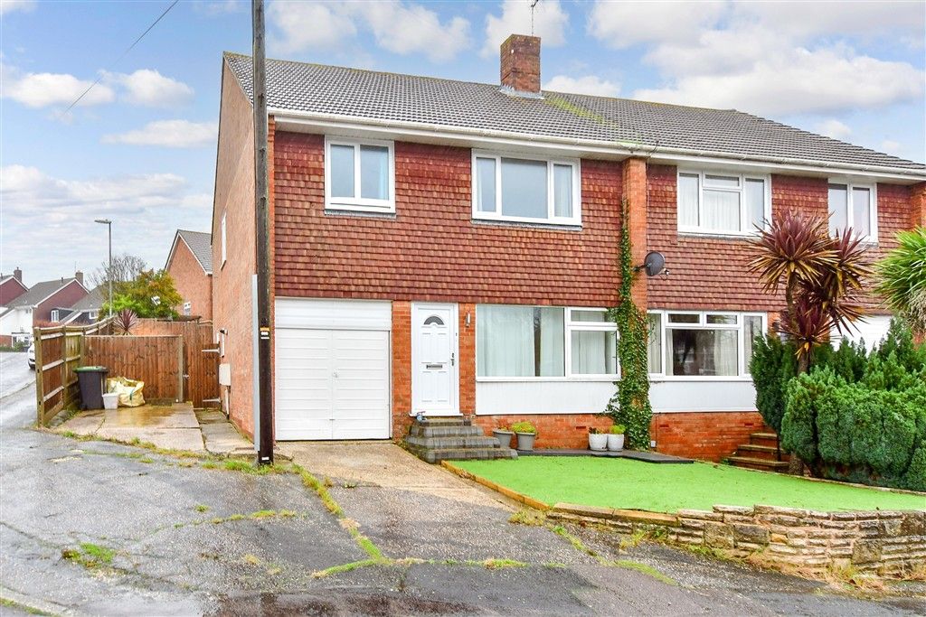 Property photo 1 of 18 External (Web) 1