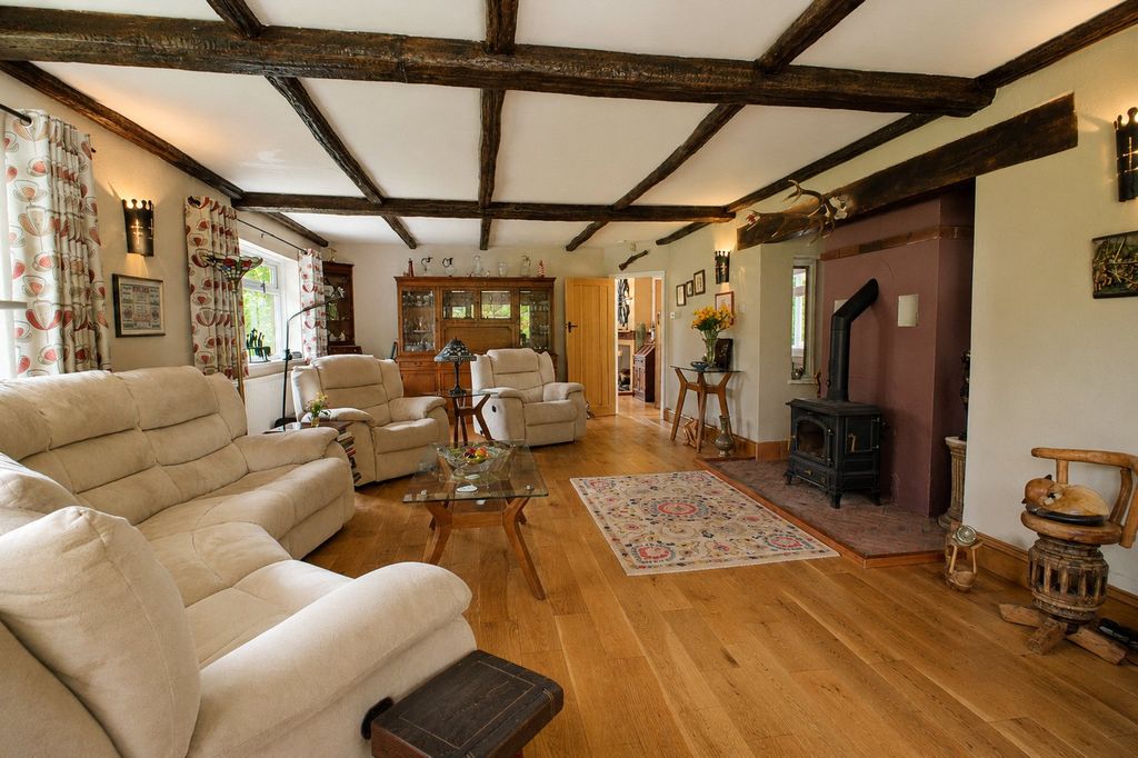 Property photo 3 of 27 Picture No. 03