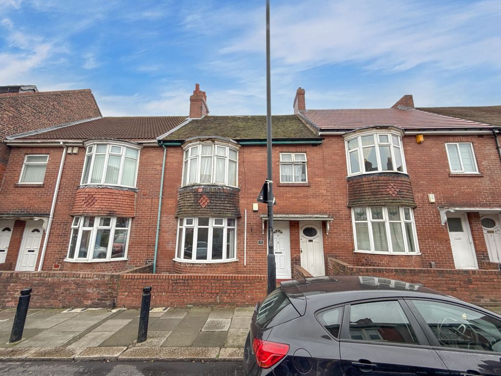 Property photo 1 of 6 External