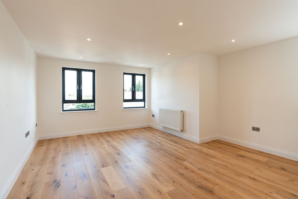 Property photo 2 of 10 Living Area