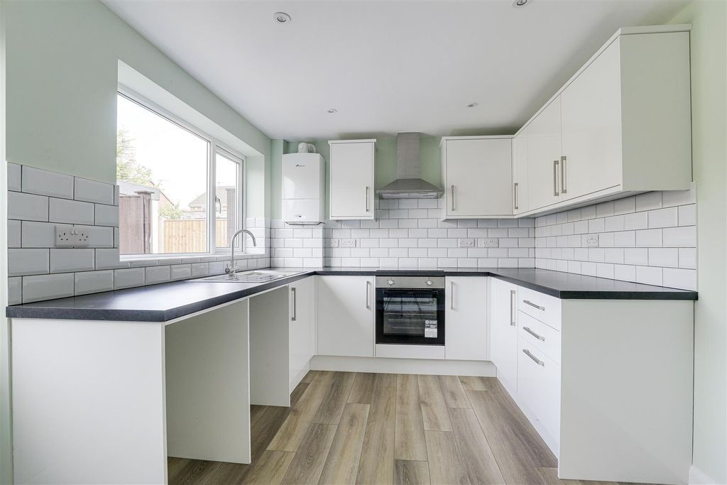 Property photo 2 of 14 09.Jpg