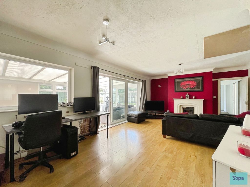Property photo 2 of 28 14