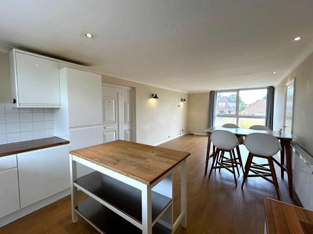 Property photo 3 of 10 Picture No. 16