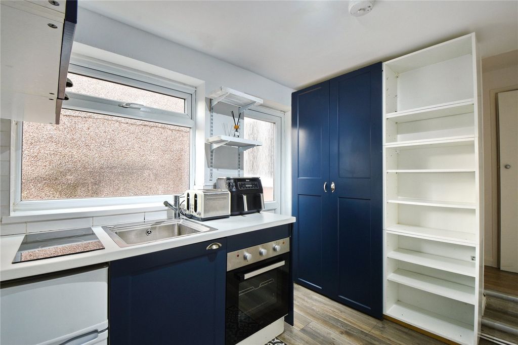 Property photo 2 of 11 Picture No. 04