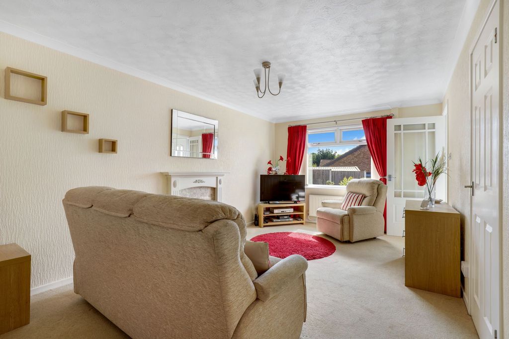 Property photo 2 of 16