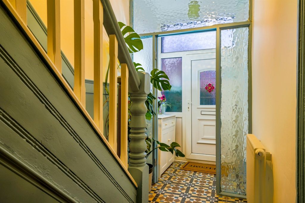 Property photo 3 of 19