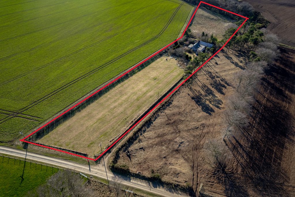 Property photo 3 of 13