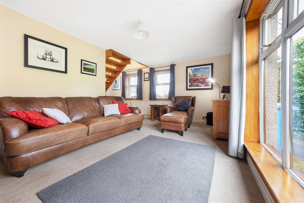 Property photo 3 of 34 1-21.Jpg