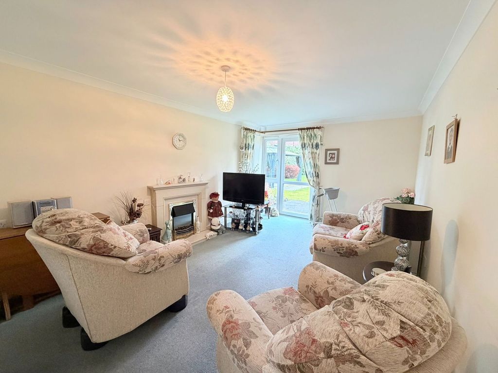 Property photo 3 of 13