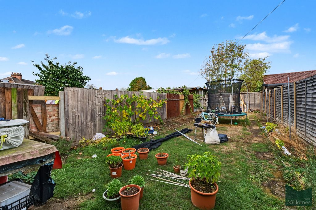 Property photo 3 of 16