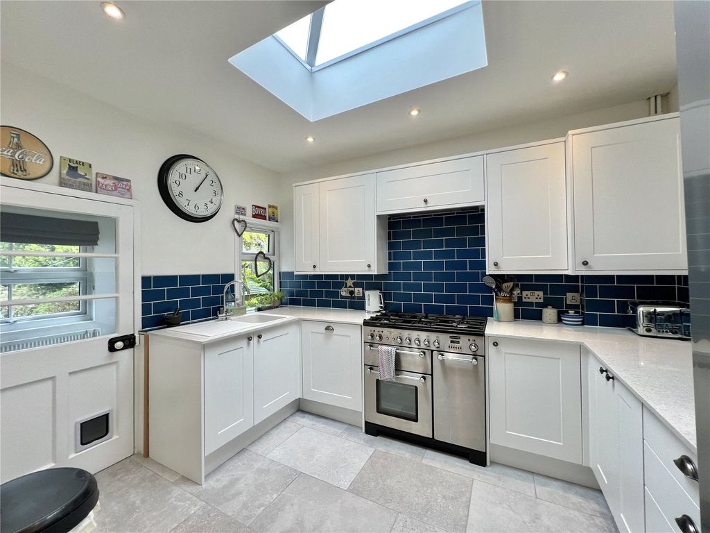 Property photo 2 of 17 Picture No. 20