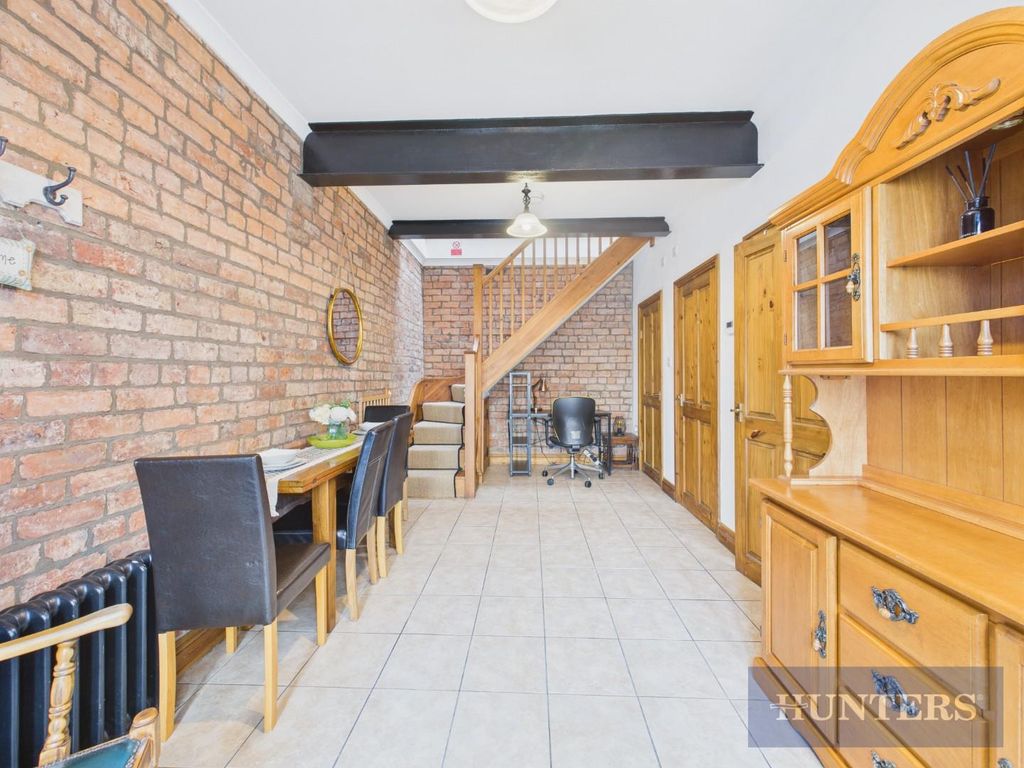 Property photo 1 of 19 Cam05316G0-Pr0184-Still018.Jpg