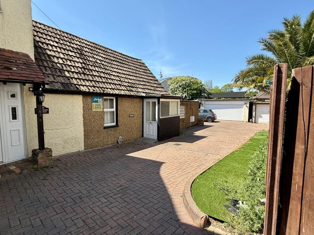 Property photo 3 of 9 Access To Site