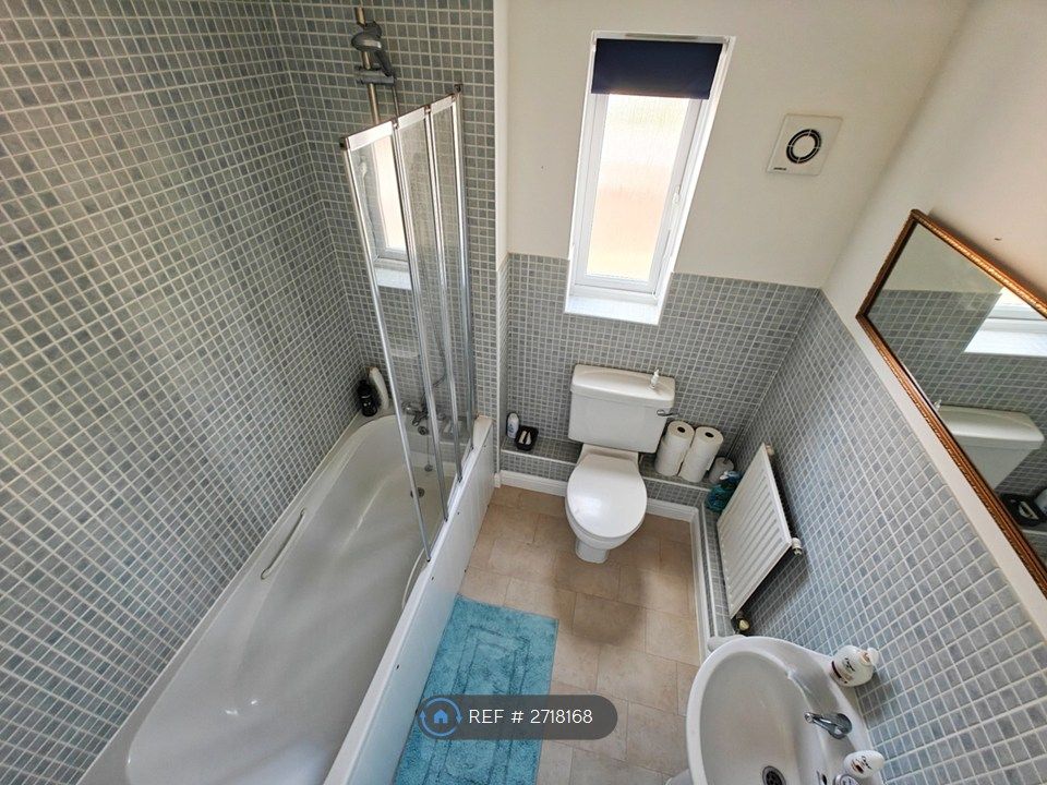 Property photo 3 of 4