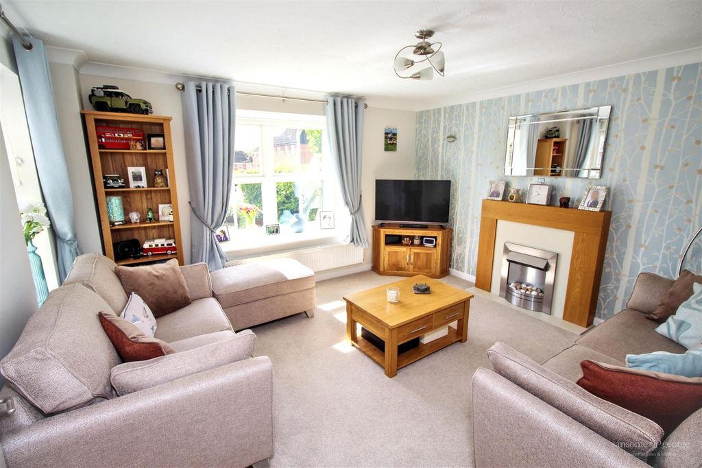 Property photo 2 of 18 Living Room