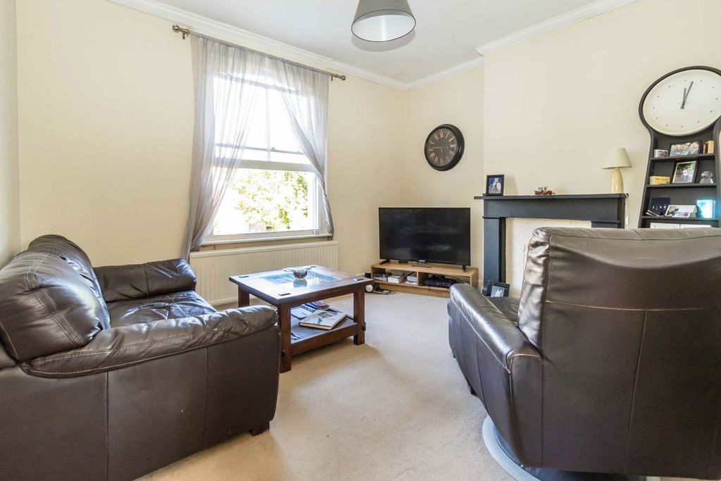 Property photo 2 of 4