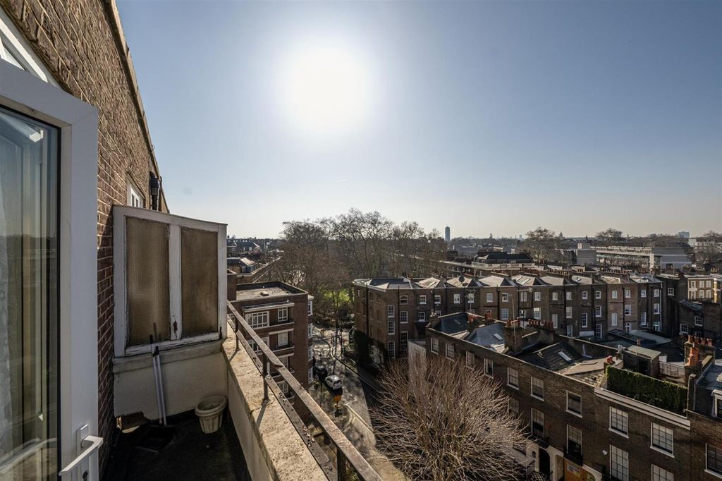 Property photo 3 of 22 Photo 2