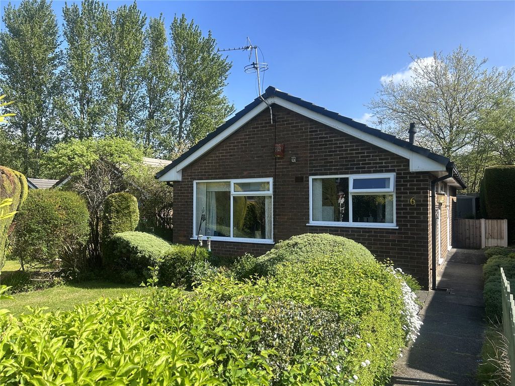 Property photo 1 of 16 External