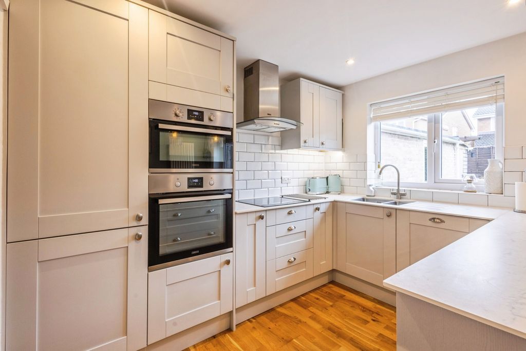 Property photo 3 of 20 Pbox-Img.Jpg