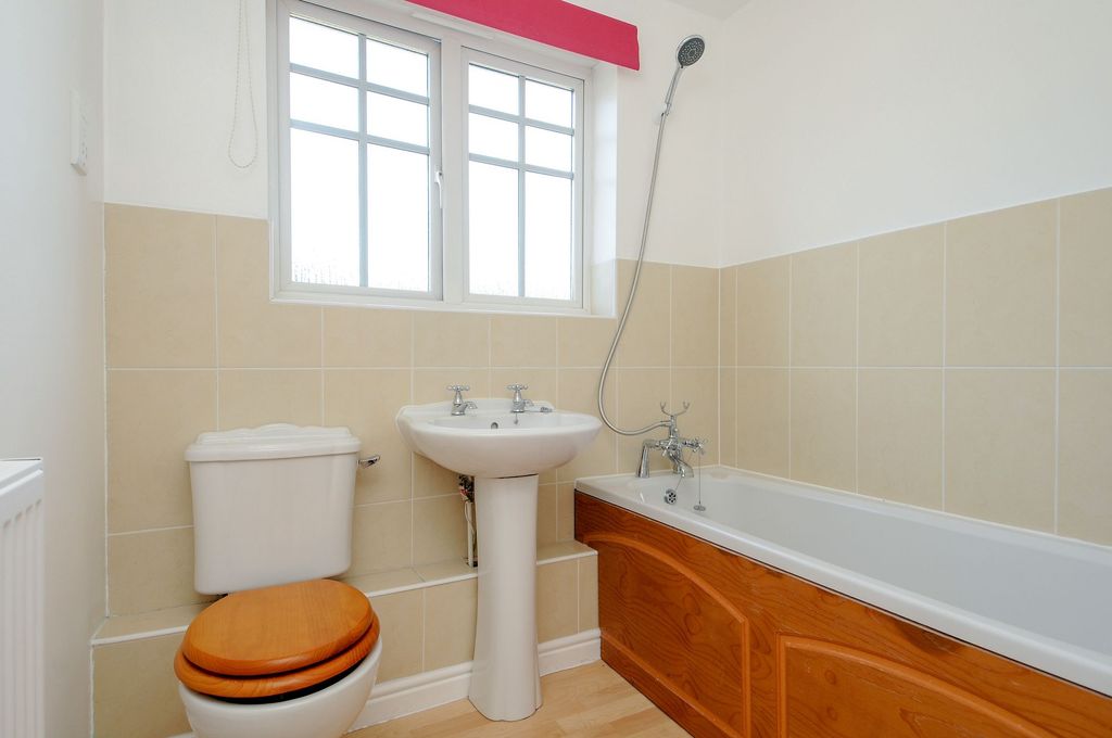 Property photo 2 of 7