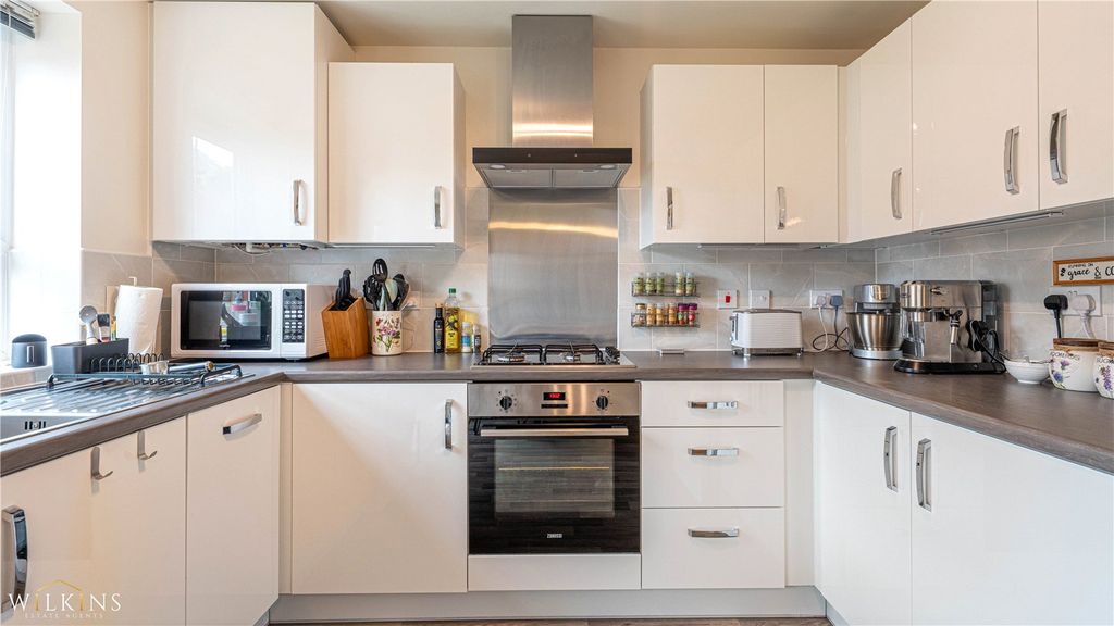 Property photo 3 of 24 Picture No. 09