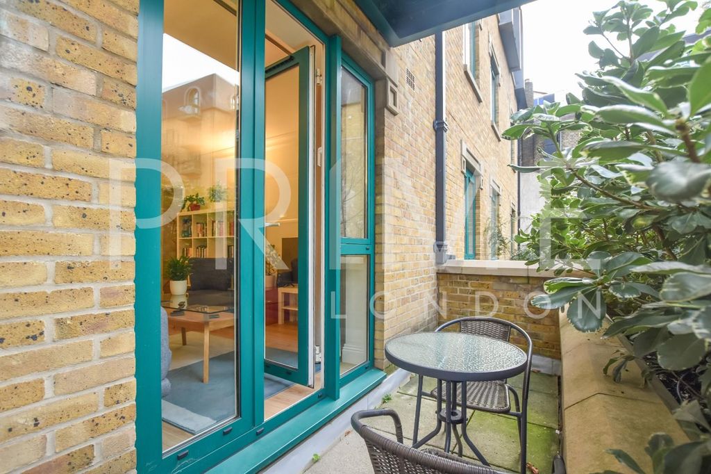 Property photo 3 of 17 Fp23.Jpg