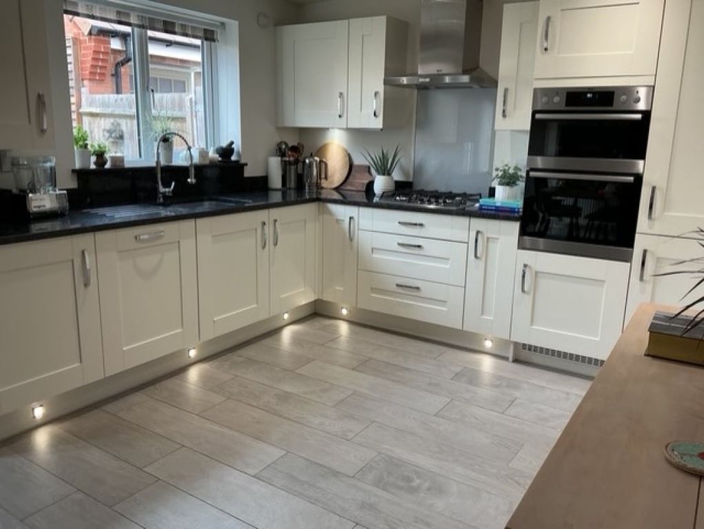 Property photo 2 of 12