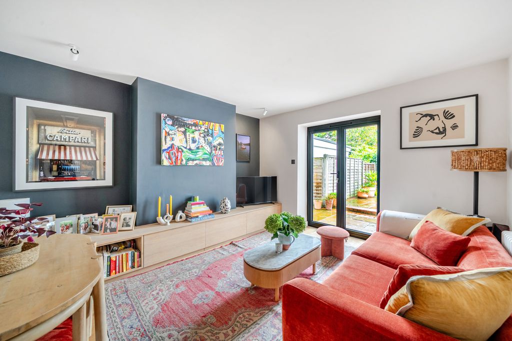 Property photo 1 of 15 Reception