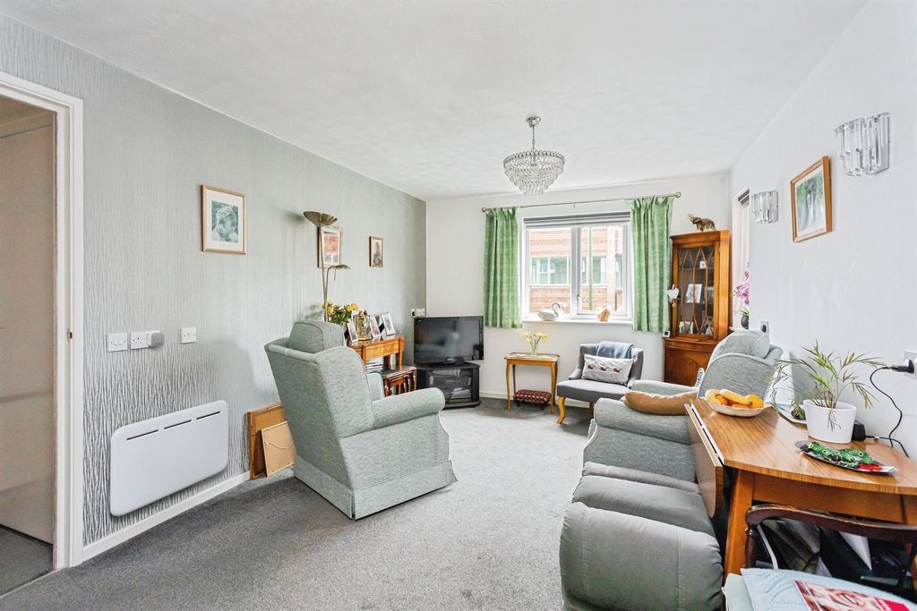 Property photo 2 of 15