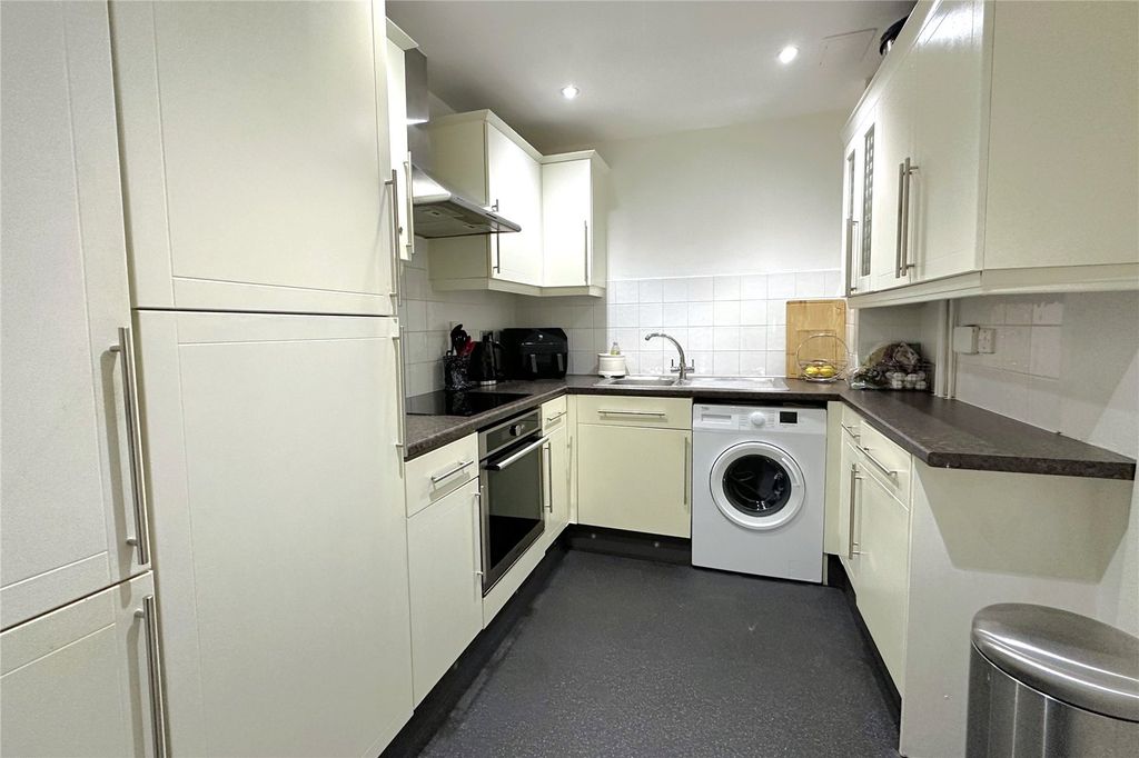 Property photo 3 of 12 Picture No. 09