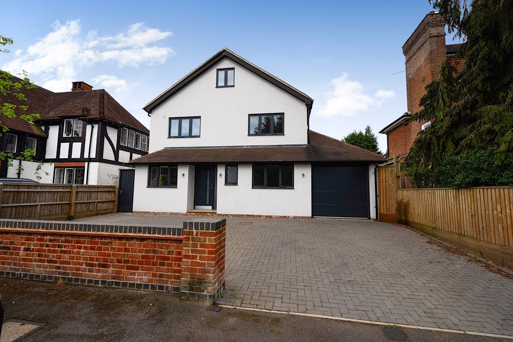 Property photo 1 of 31 1446008-53-69Df7c...